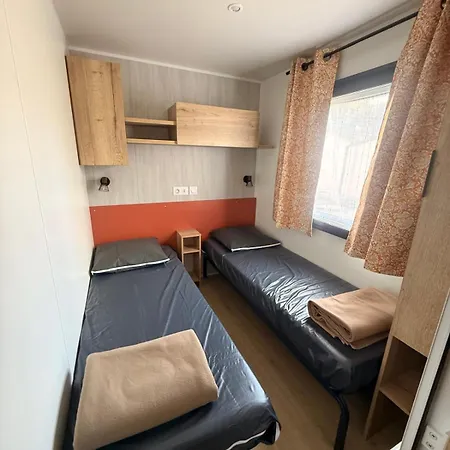 Mobil-home 3 2 Sdb Semesterbostad Canet-en-Roussillon
